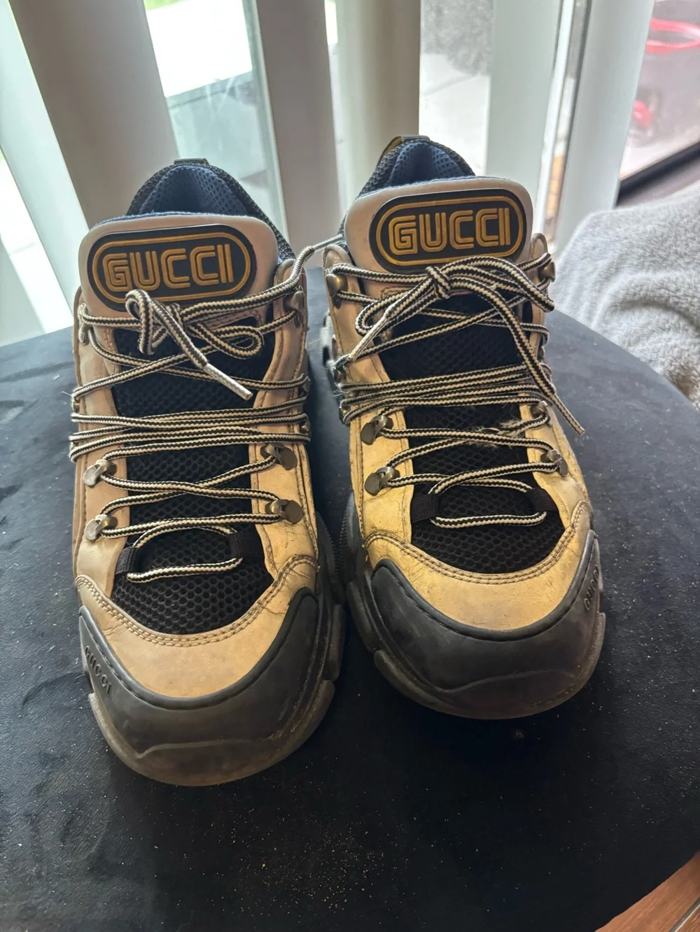 Authentic Men Gucci sneakers size 7